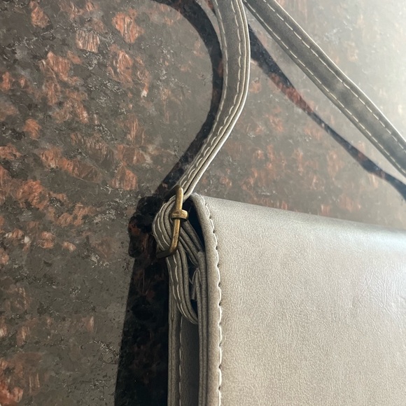 Heathered Light Grey Purse - Picture 2 of 3